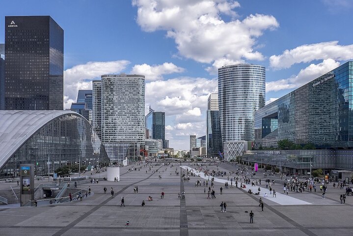 Dividendes : de grandes entreprises, dont Total, continuent à verser des dividendes massifs