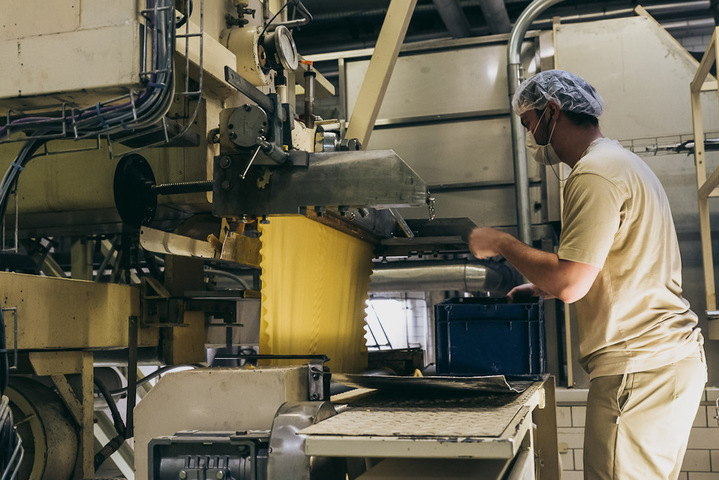 Nourrir le pays la peur au ventre, le quotidien des ouvriers de l'agro-industrie