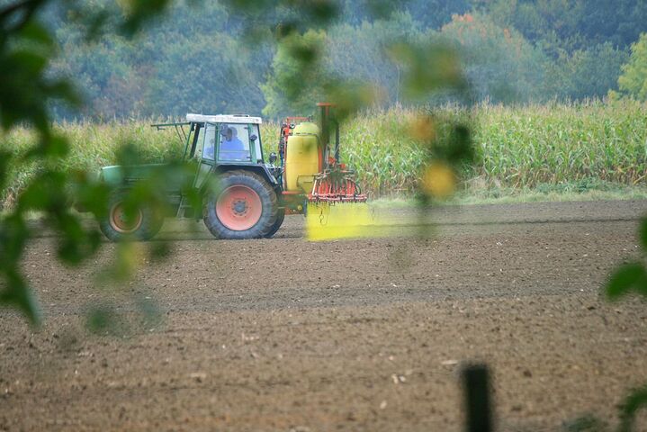 Bataille de chiffres pour discréditer le rapport sur les pesticides de la Fondation Nicolas Hulot