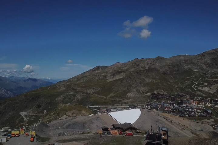 Saccager la montagne pour des canons à neige : le désastre des retenues collinaires