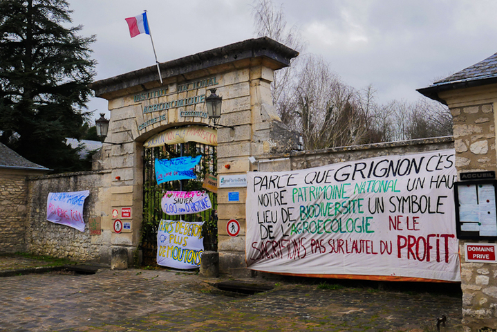 Victoire pour les écolos : l'État suspend la vente du domaine de Grignon