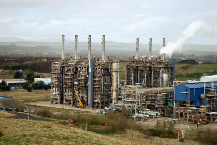 Les énergies fossiles renferment 3 500 milliards de tonnes de <span class="caps">CO</span><sub>2</sub>