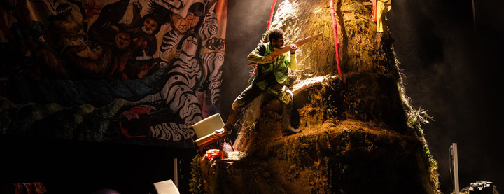 «<small class="fine d-inline"> </small>On ne fait pas de pacte avec les bêtes<small class="fine d-inline"> </small>», spectacle à Paris
