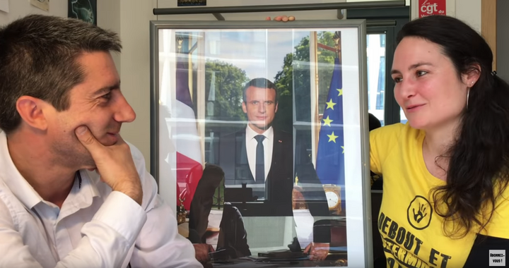 François Ruffin a gardé un portrait de Macron dans son bureau