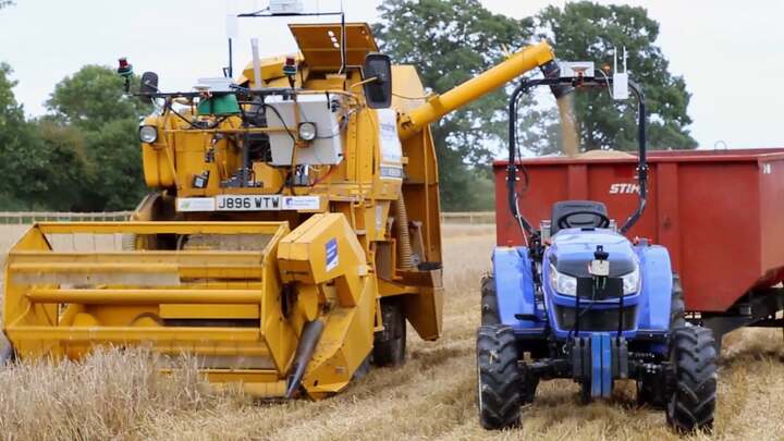 La ferme où les robots remplacent les paysans