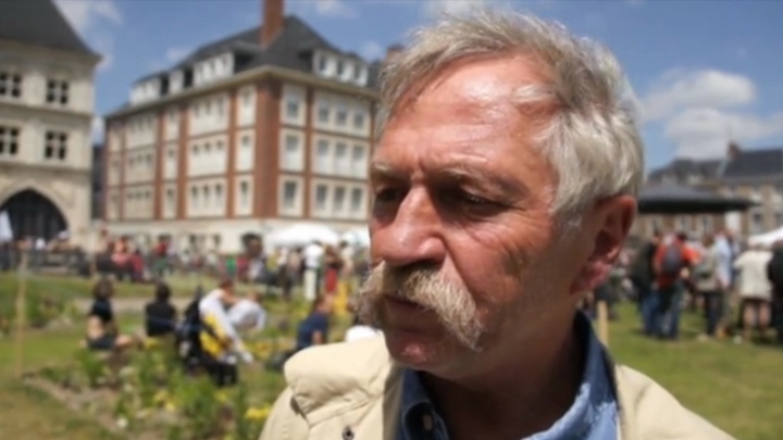 José Bové : «<small class="fine d-inline"> </small>Il faut soutenir Reporterre<small class="fine d-inline"> </small>»
