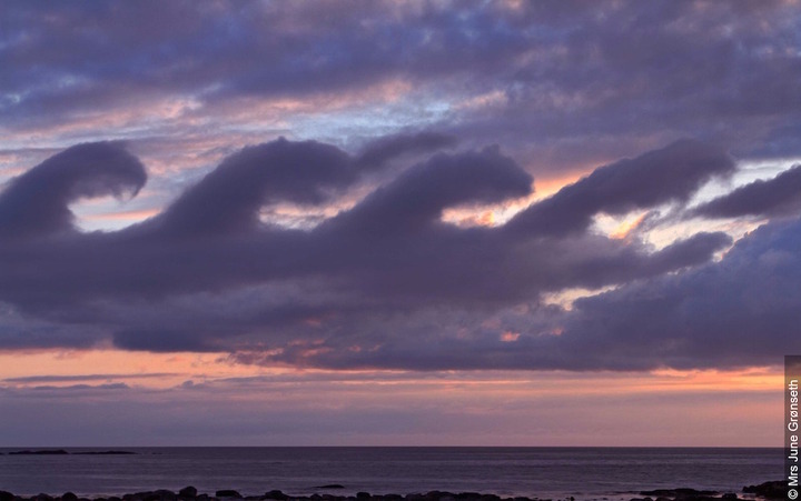 Reporterre sur France Inter : des centaines de nuages extraordinaires... à voir dans l'Atlas mondial des nuages