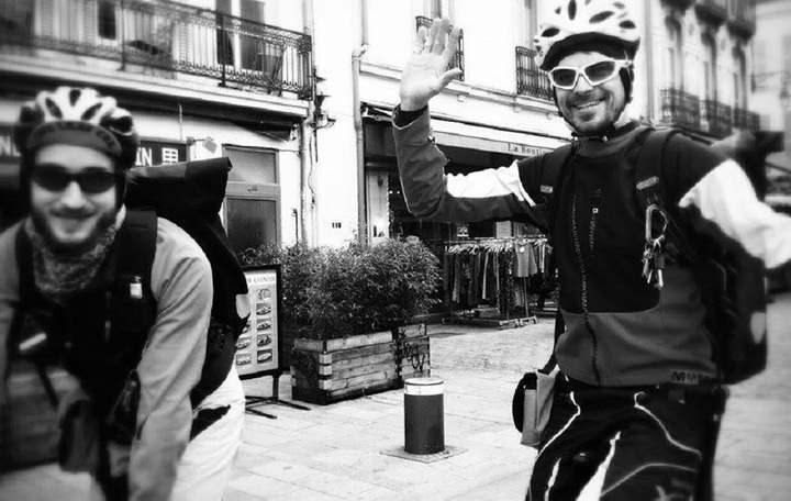 A Dijon, la sobriété heureuse des livreurs à vélo