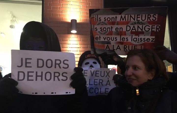 Pourquoi avoir organisé une manifestation de soutien aux mineurs migrants<small class="fine d-inline"> </small>? 