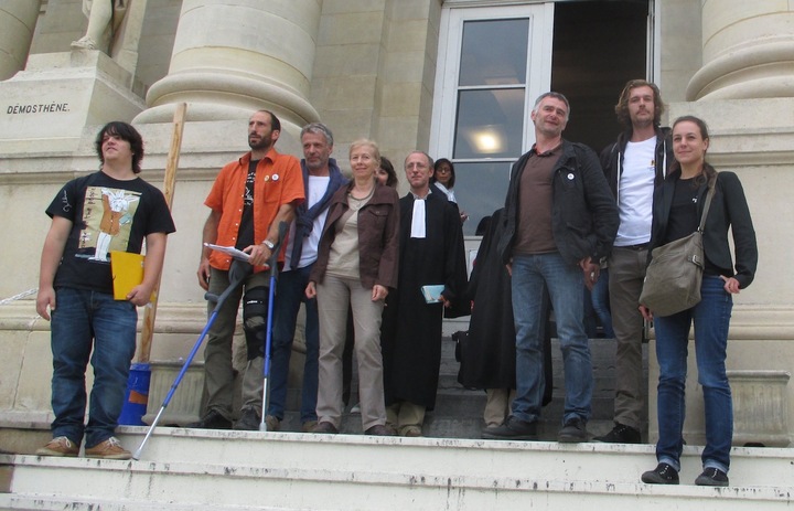 Ils ont dit non à l'agriculture industrielle, ils sont devant la justice. Voilà qui ils sont