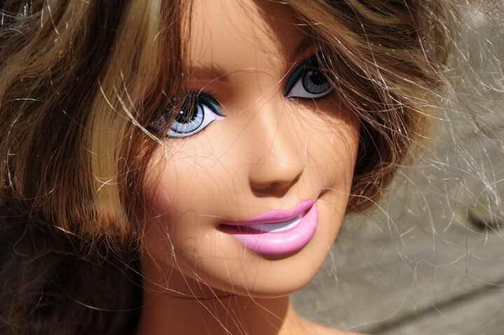 Poupées Barbie : «<small class="fine d-inline"> </small>Le féminisme s'arrête à la porte de l'usine<small class="fine d-inline"> </small>»