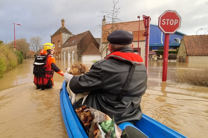 Le Pas-de-Calais sous l'eau : des habitants prêts à «<small class="fine d-inline"> </small>ne pas revenir<small class="fine d-inline"> </small>»