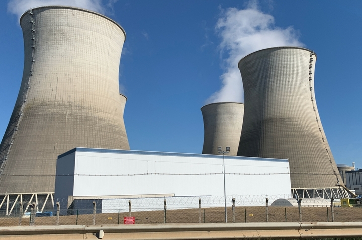 Canicule : <span class="caps">EDF</span> envisage de réduire la production de deux centrales nucléaires
