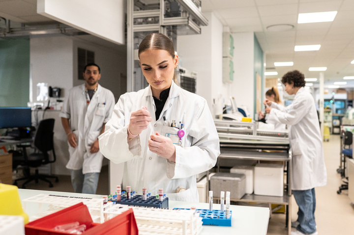<span class="caps">PFAS</span> dans la vallée de la chimie : une enquête mesure enfin l'ampleur de la contamination