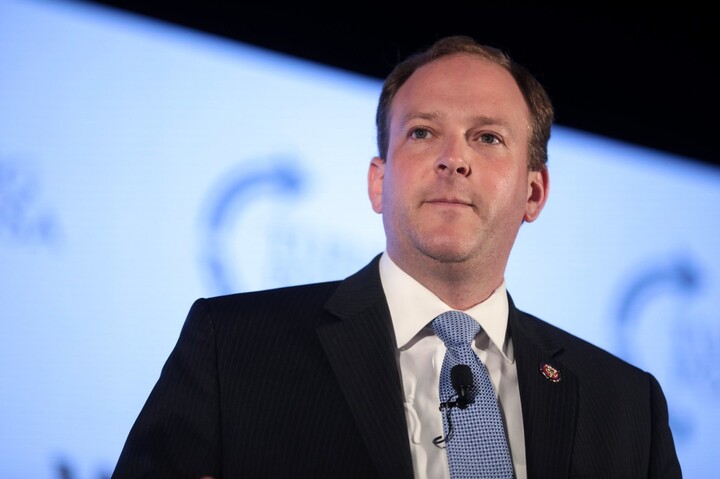 Qui est Lee Zeldin, le nouveau «<small class="fine d-inline"> </small>Mr Climat<small class="fine d-inline"> </small>» de Trump<small class="fine d-inline"> </small>?