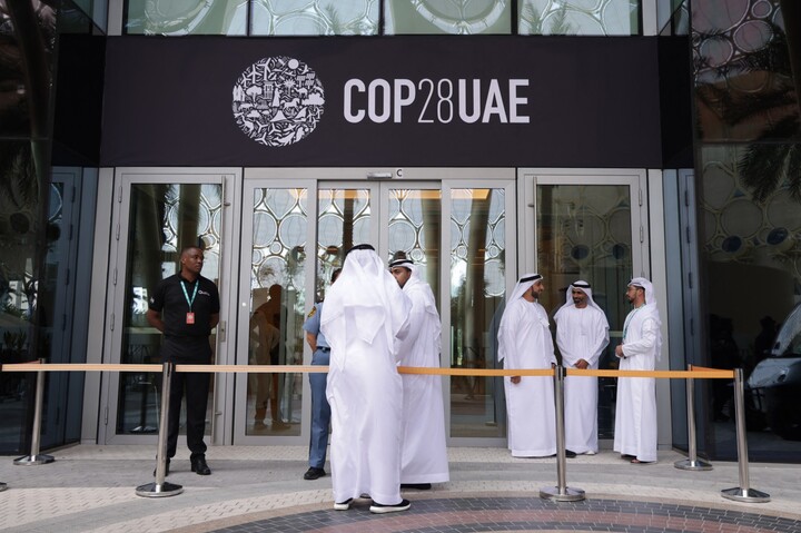 Le pétrole, l'un des enjeux de la <span class="caps">COP</span> à Dubaï