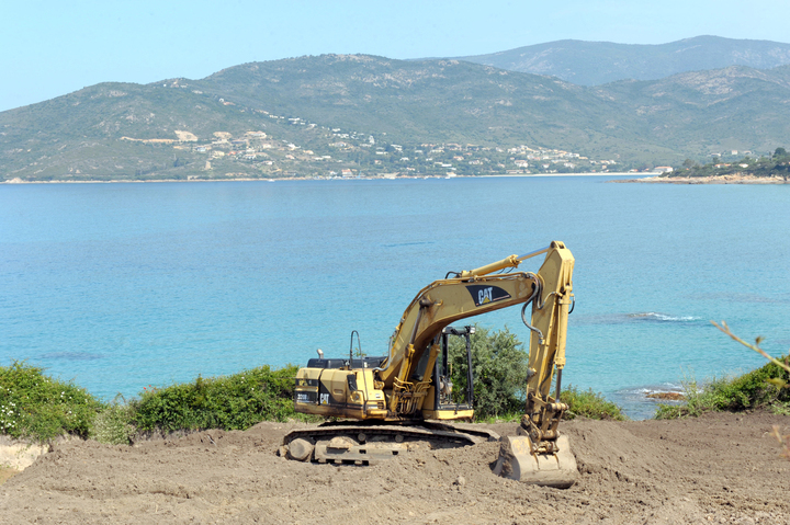 «<small class="fine d-inline"> </small>Ça pourrait être le début de la fin<small class="fine d-inline"> </small>» : en Corse, la loi d'autonomie inquiète les écologistes