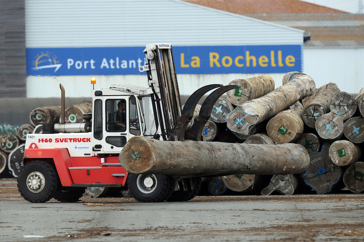 Pour importer plus de soja et de pesticides, le port de La Rochelle veut racler les fonds marins