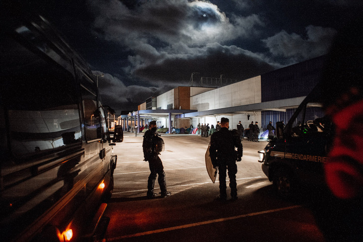 L'État doit laisser les journalistes informer à Calais, demande un recours en justice