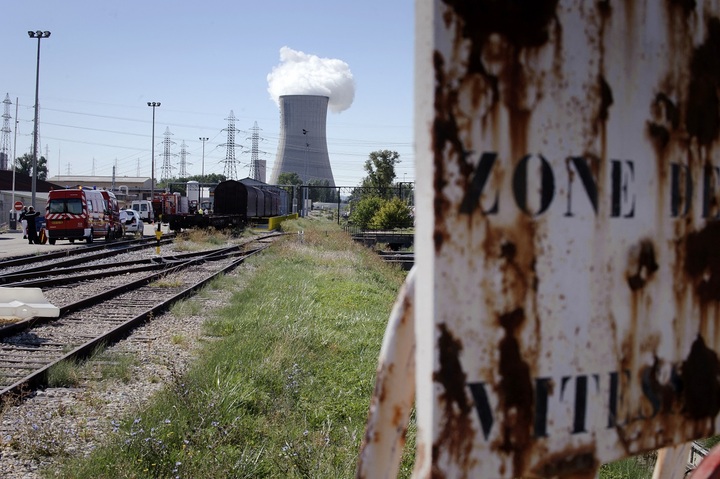 Incidents à la centrale de Tricastin : une commission d'enquête parlementaire est demandée