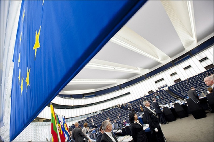 A Bruxelles, le projet de la Commission sur les <span class="caps">OGM</span> soulève une réprobation générale