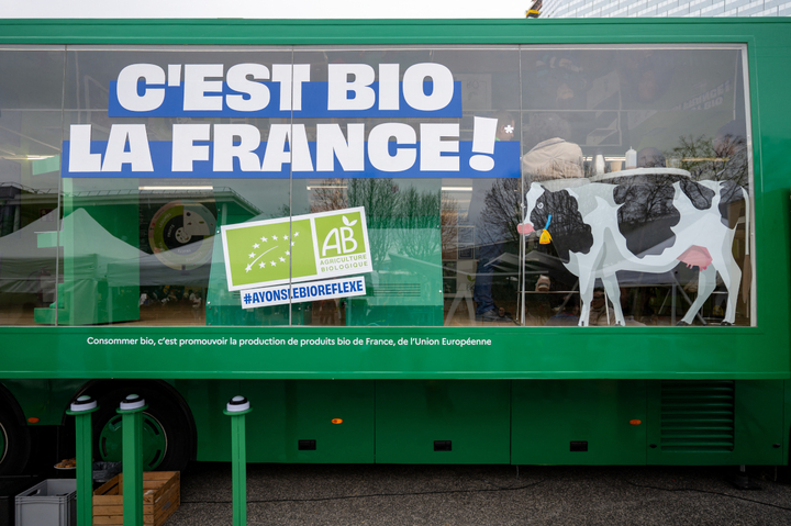 «<small class="fine d-inline"> </small>Après avoir coupé les moyens, on coupe la tête<small class="fine d-inline"> </small>» : comment le gouvernement démantèle l'Agence bio 