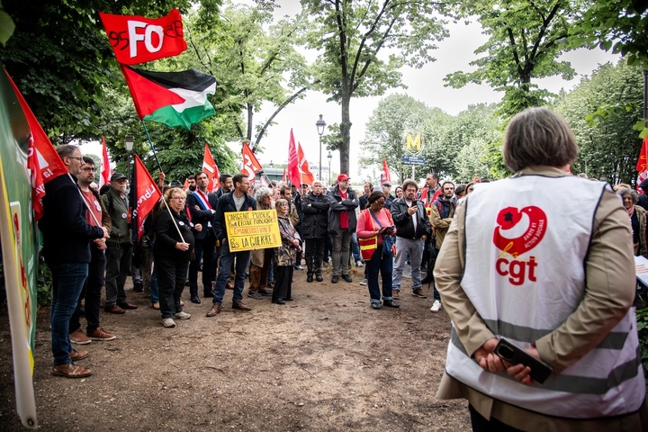 «<small class="fine d-inline"> </small>La pente est glissante<small class="fine d-inline"> </small>» : un régime d'exception pourrait sacrifier le droit de l'environnement au profit de l'armée