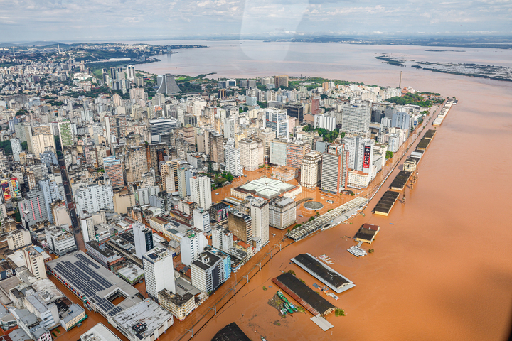 Inondations au Brésil : vers une catastrophe comparable à Katrina<small class="fine d-inline"> </small>?