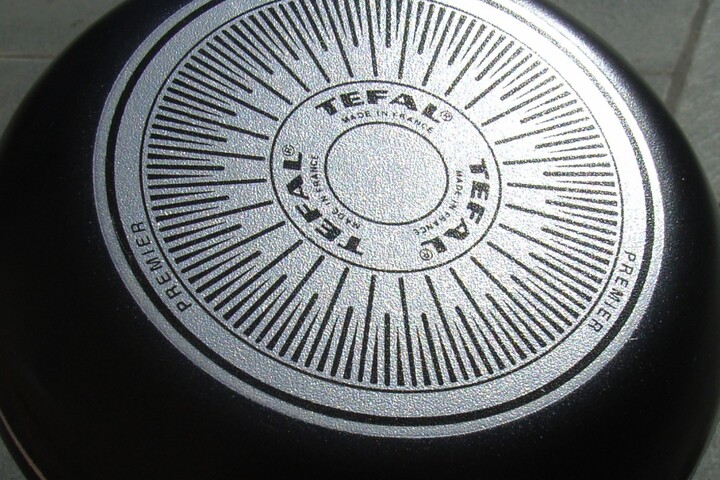 Tefal visé par une plainte pour avoir assuré que ses poêles étaient «<small class="fine d-inline"> </small>sûres<small class="fine d-inline"> </small>»