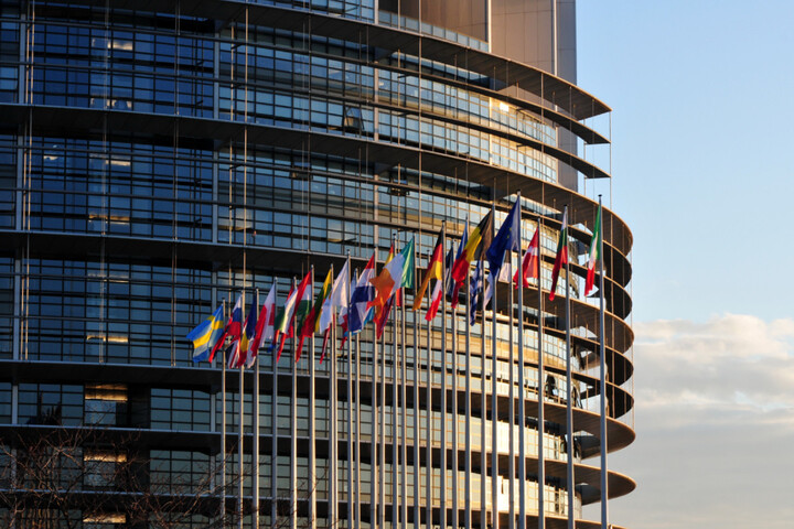 Le Parlement européen sacrifie la protection de l'eau au profit de l'industrie de l'armement