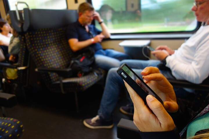 Rationner internet : «<small class="fine d-inline"> </small>Nous avons besoin d'être protégés contre nous-mêmes<small class="fine d-inline"> </small>»