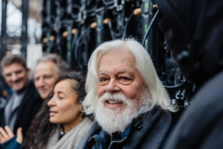 De retour à Paris, Paul Watson déjà prêt à repartir au combat