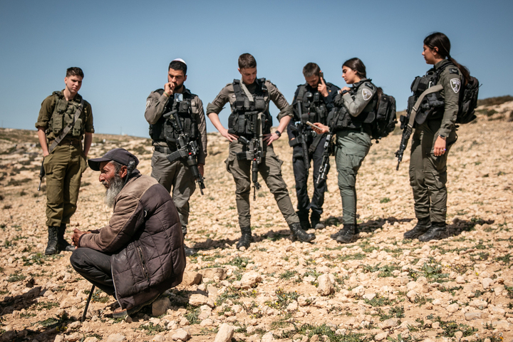 En Cisjordanie, les colons et les militaires israéliens terrorisent les bergers