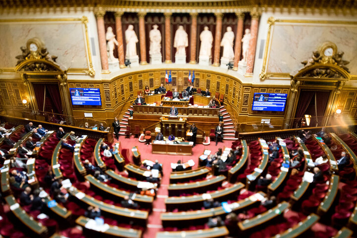 Un «<small class="fine d-inline"> </small>coup de tonnerre politique<small class="fine d-inline"> </small>» : une alliance gauche-droite pour rejeter le Ceta
