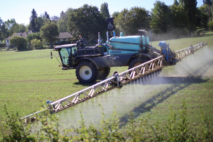 Pesticides : comment la loi Duplomb menace notre santé