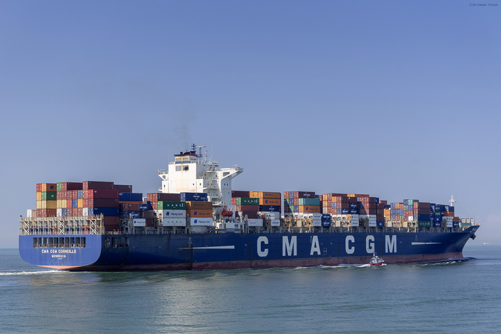 Cargos : malgré des bénéfices faramineux, les compagnies maritimes paient un impôt extrêmement faible