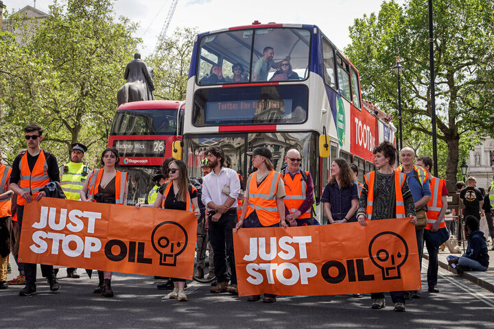 Un lobbyiste veut «<small class="fine d-inline"> </small>étouffer<small class="fine d-inline"> </small>» le mouvement écolo britannique