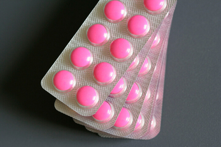 Suspecté d'altérer l'<span class="caps">ADN</span>, le dioxyde de titane reste autorisé dans les médicaments
