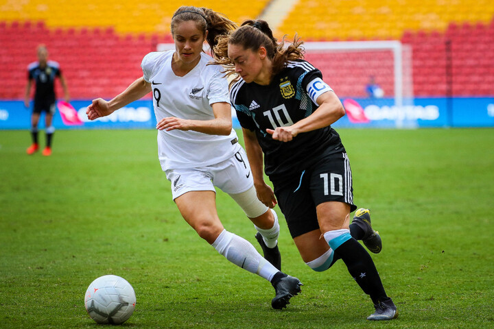 Foot et pétrole : «<small class="fine d-inline"> </small>Mbappé, Messi... Cessez d'encaisser de l'argent au détriment de notre avenir<small class="fine d-inline"> </small>!<small class="fine d-inline"> </small>»