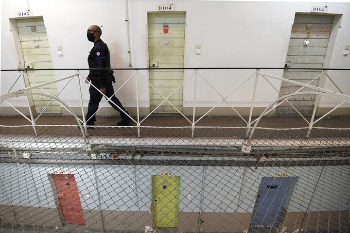 Risques climatiques en prison : un silence bien gardé