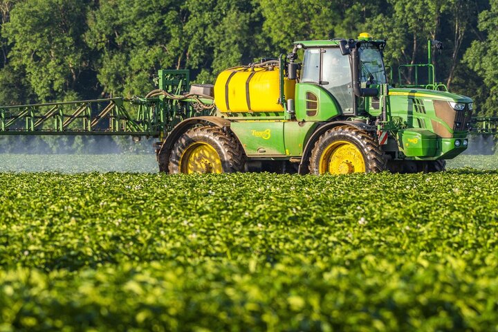 10 tonnes d'un pesticide interdit découvertes chez l'industriel <span class="caps">BASF</span>