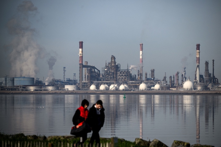 Baisse des émissions dans l'<span class="caps">UE</span> : «<small class="fine d-inline"> </small>On exporte la pollution ailleurs<small class="fine d-inline"> </small>»