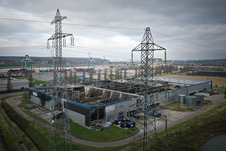Sites de batteries au lithium : les riverains redoutent des incendies
