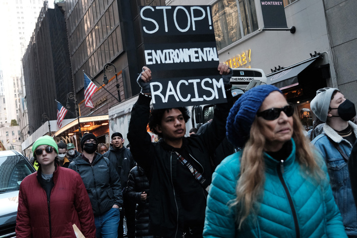«<small class="fine d-inline"> </small>Une escalade de la répression<small class="fine d-inline"> </small>» : la victoire de Trump angoisse les écologistes