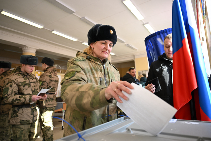 Poutine profite de la guerre en Ukraine pour saper l'écologie en Russie