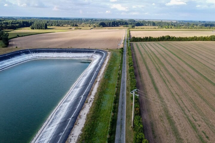 Le ministre de l'Agriculture promet une centaine de mégabassines en 2024