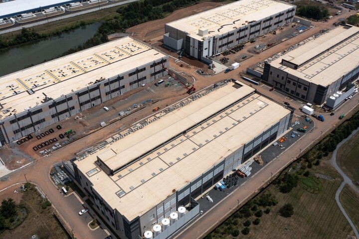 Les data centers d'Amazon vont boire 29,1 milliards de litres d'eau par an d'ici 2030