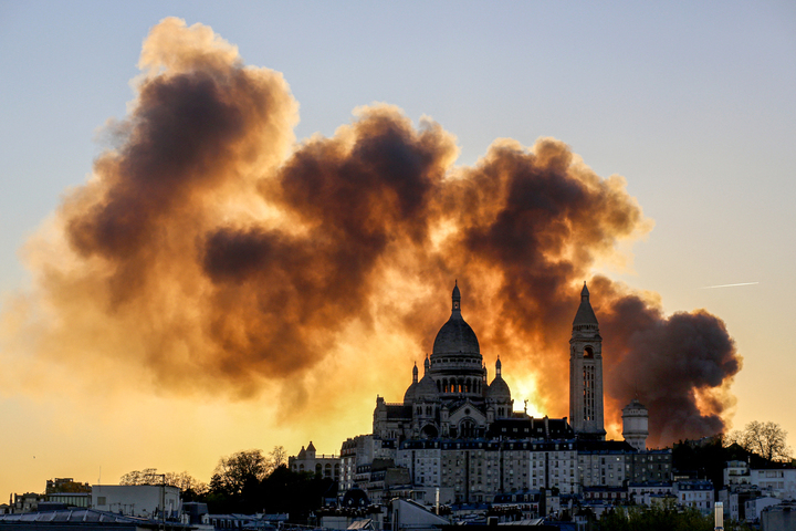 Incendie d'un centre de tri à Paris : les déchets seront toujours traités