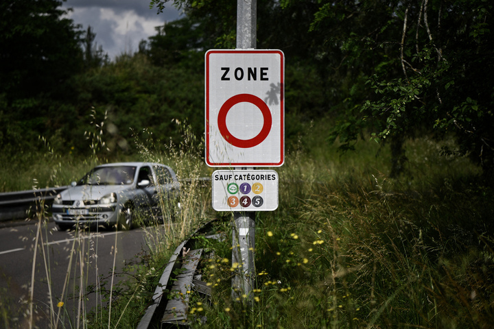 <span class="caps">ZFE</span> : la fin des zones à faibles émissions votée par l'Assemblée nationale