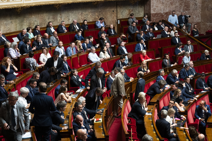 La loi de Simplification adoptée à l'Assemblée : un «<small class="fine d-inline"> </small>recul<small class="fine d-inline"> </small>» pour l'écologie